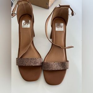 Dolce Vita leopard kitten heels